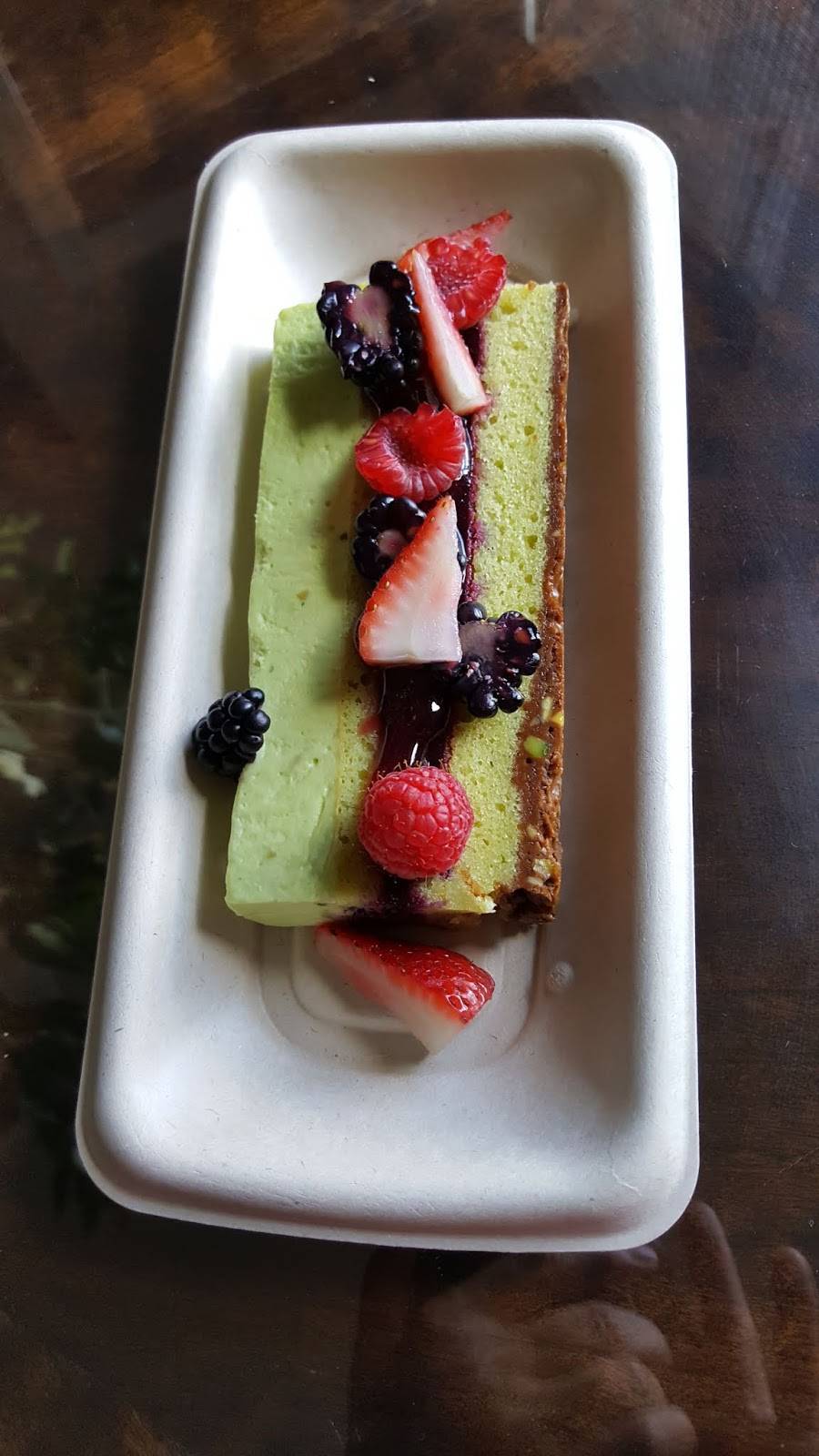 EATT Gourmet Bistro | restaurant | 7865 W Sahara Ave #104, Las Vegas, NV 89117, USA | 7026085233 OR +1 702-608-5233