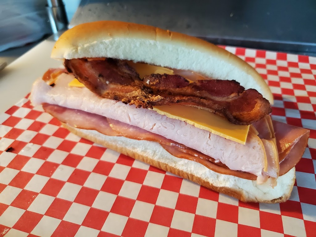 At The Curb Food Truck | restaurant | 429 South Ave, Cotter, AR 72626, USA | 8703212436 OR +1 870-321-2436