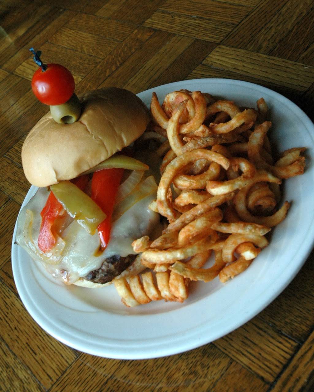 Brindisis Pub | restaurant | 501 W 78th St, Chanhassen, MN 55317, USA | 9529341520 OR +1 952-934-1520