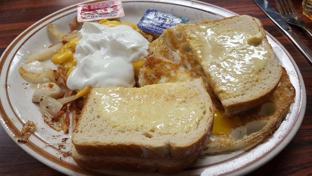 B & B Cafe | restaurant | 321 Sibley St, Albert Lea, MN 56007, USA | 5073731921 OR +1 507-373-1921