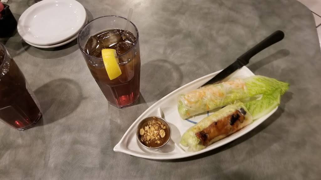 Pho Tre Bien | restaurant | 6946 Gateway Blvd E, El Paso, TX 79915, USA | 9155980166 OR +1 915-598-0166