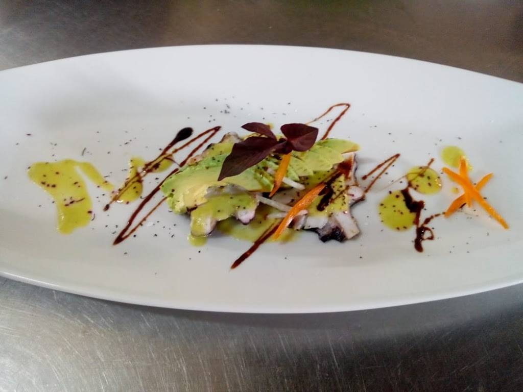 Mestizo | restaurant | 6 y, Héroes de Baja California 813, 22755 El Porvenir, B.C., Mexico | 016461276361 OR +52 646 127 6361