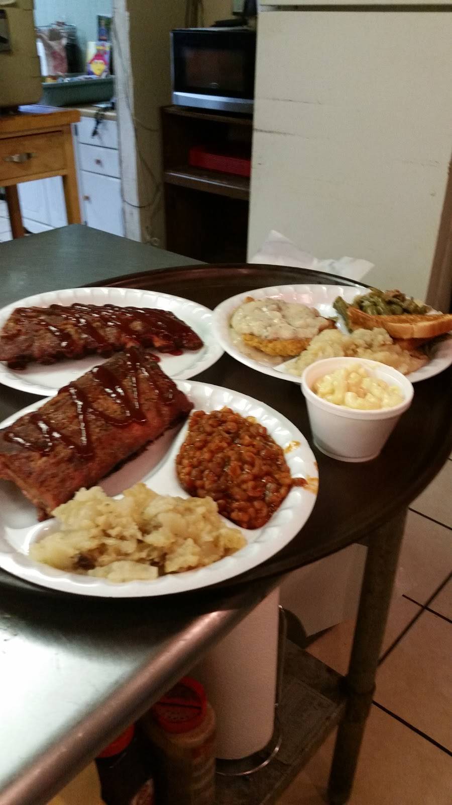Down Home Bar B Q | restaurant | 999 Bloomfield Rd, Bardstown, KY 40004, USA | 5023490624 OR +1 502-349-0624