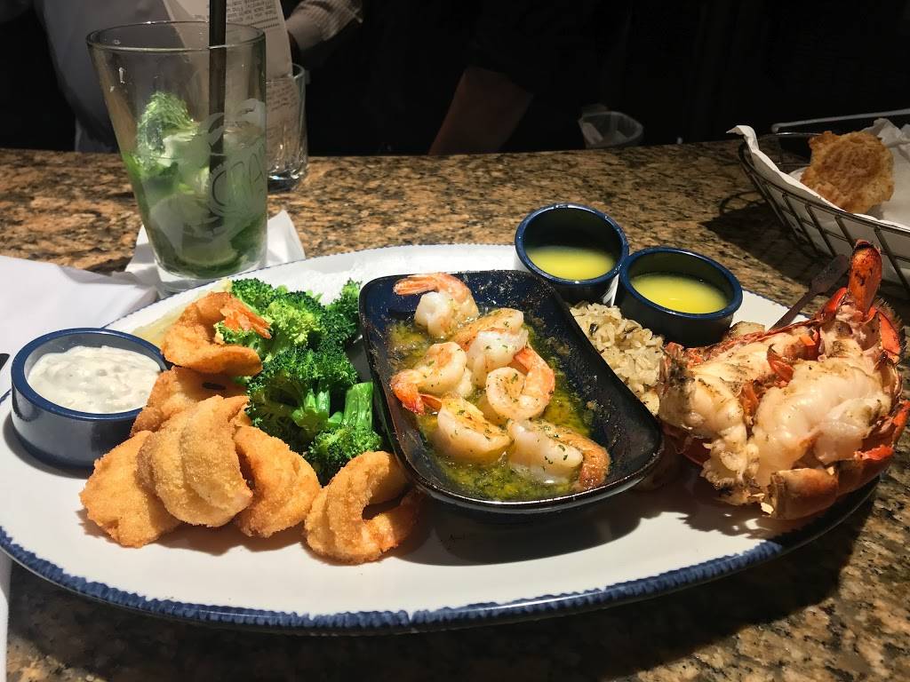 Red Lobster | restaurant | 455 Gateway Dr, Brooklyn, NY 11239, USA | 7189642057 OR +1 718-964-2057