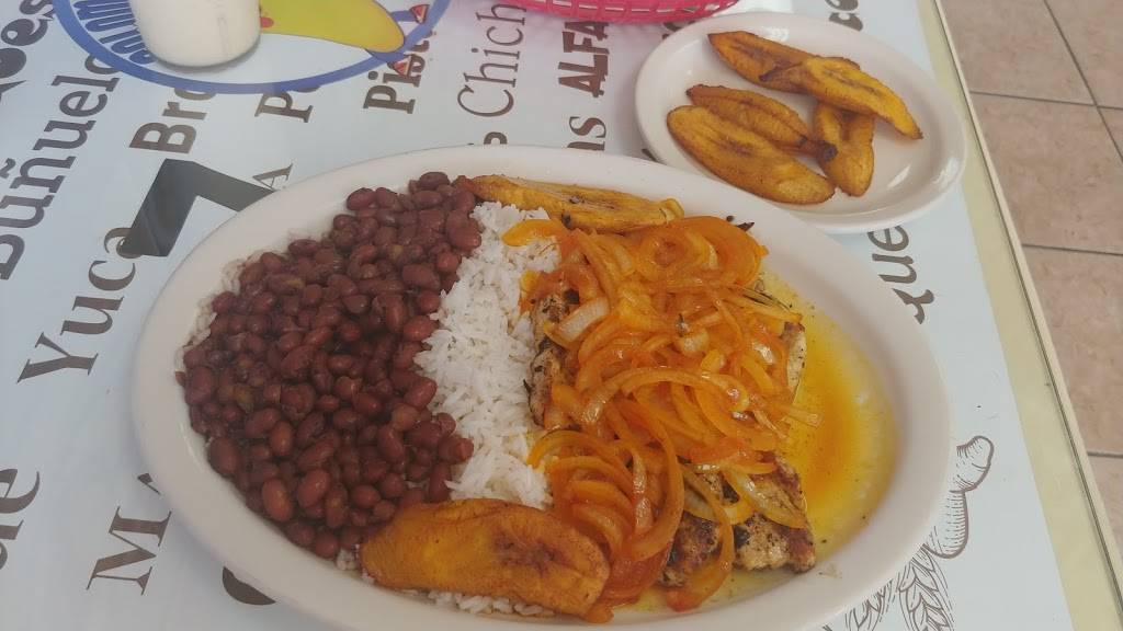 Colombian Empanadas Richmond | bakery | 9402 Richmond Ave, Houston, TX 77063, USA | 7139751877 OR +1 713-975-1877