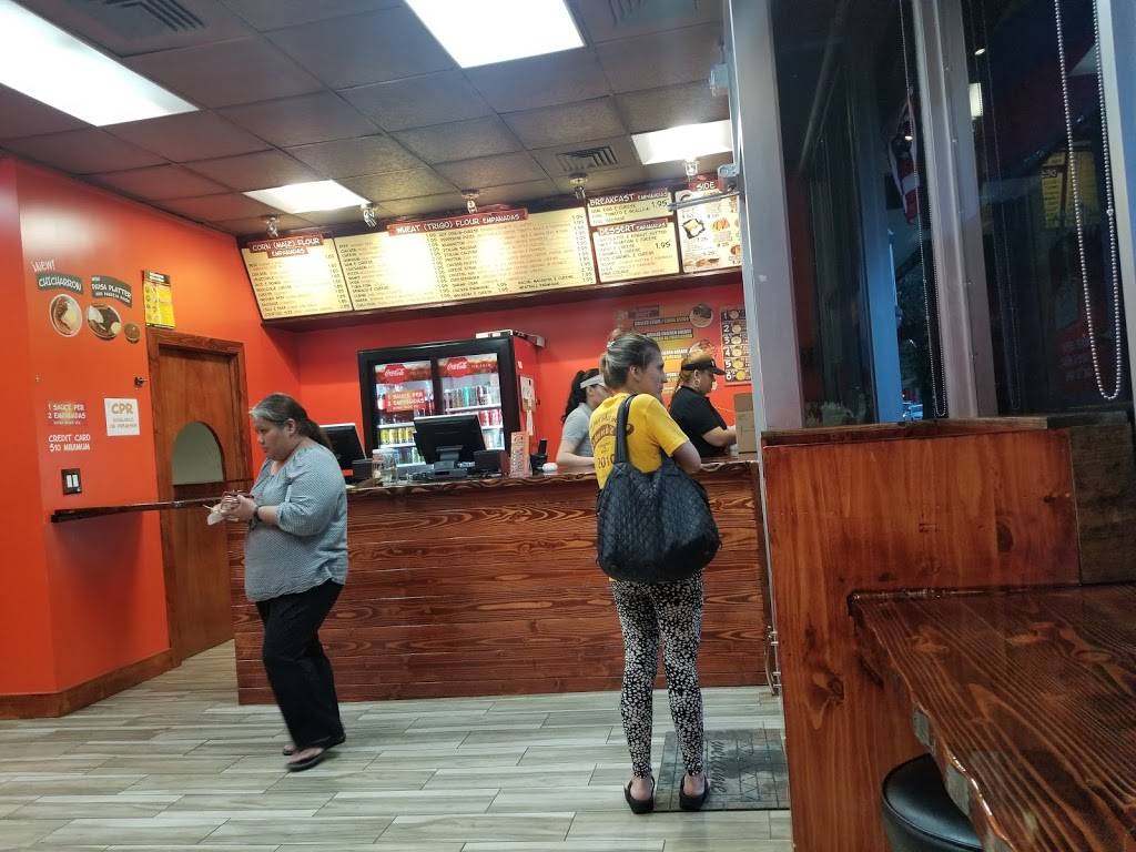 The Empanada Spot | restaurant | 61-09 Springfield Blvd, Oakland Gardens, NY 11364, USA | 7182242209 OR +1 718-224-2209