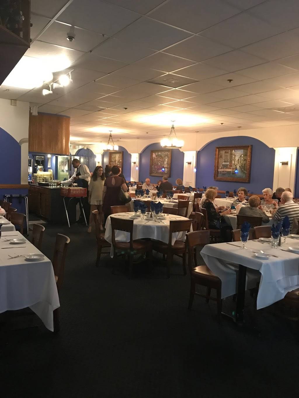 La Luna Italian Bistro | restaurant | 5030 Champion Blvd, Boca Raton, FL 33496, USA | 5619971165 OR +1 561-997-1165