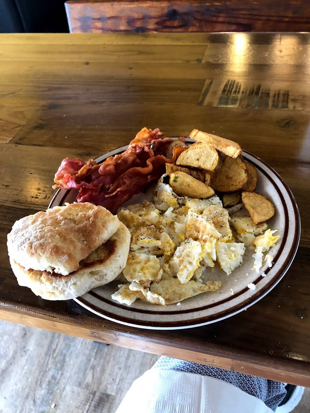 Great Southern Biscuit Company | restaurant | 23352 US-27 #50, High Springs, FL 32643, USA | 3864547153 OR +1 386-454-7153
