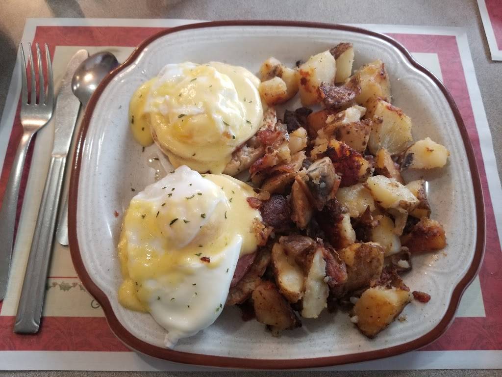 Beckys Place | restaurant | 603 Scenery Dr, Elizabeth, PA 15037, USA | 4127516200 OR +1 412-751-6200