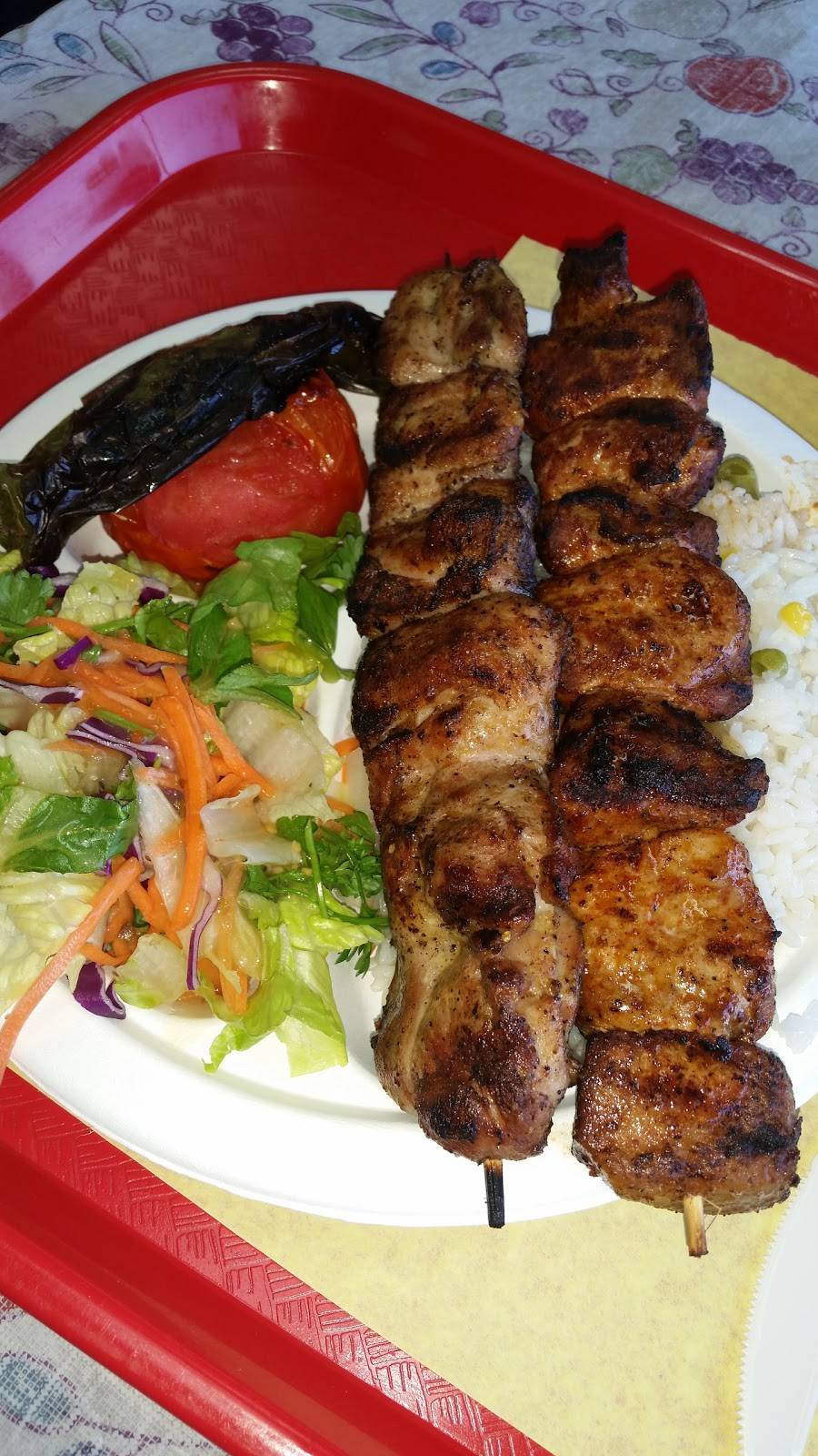 Tasty Burgers | restaurant | 12525 Vanowen St, North Hollywood, CA 91605, USA | 8187640572 OR +1 818-764-0572