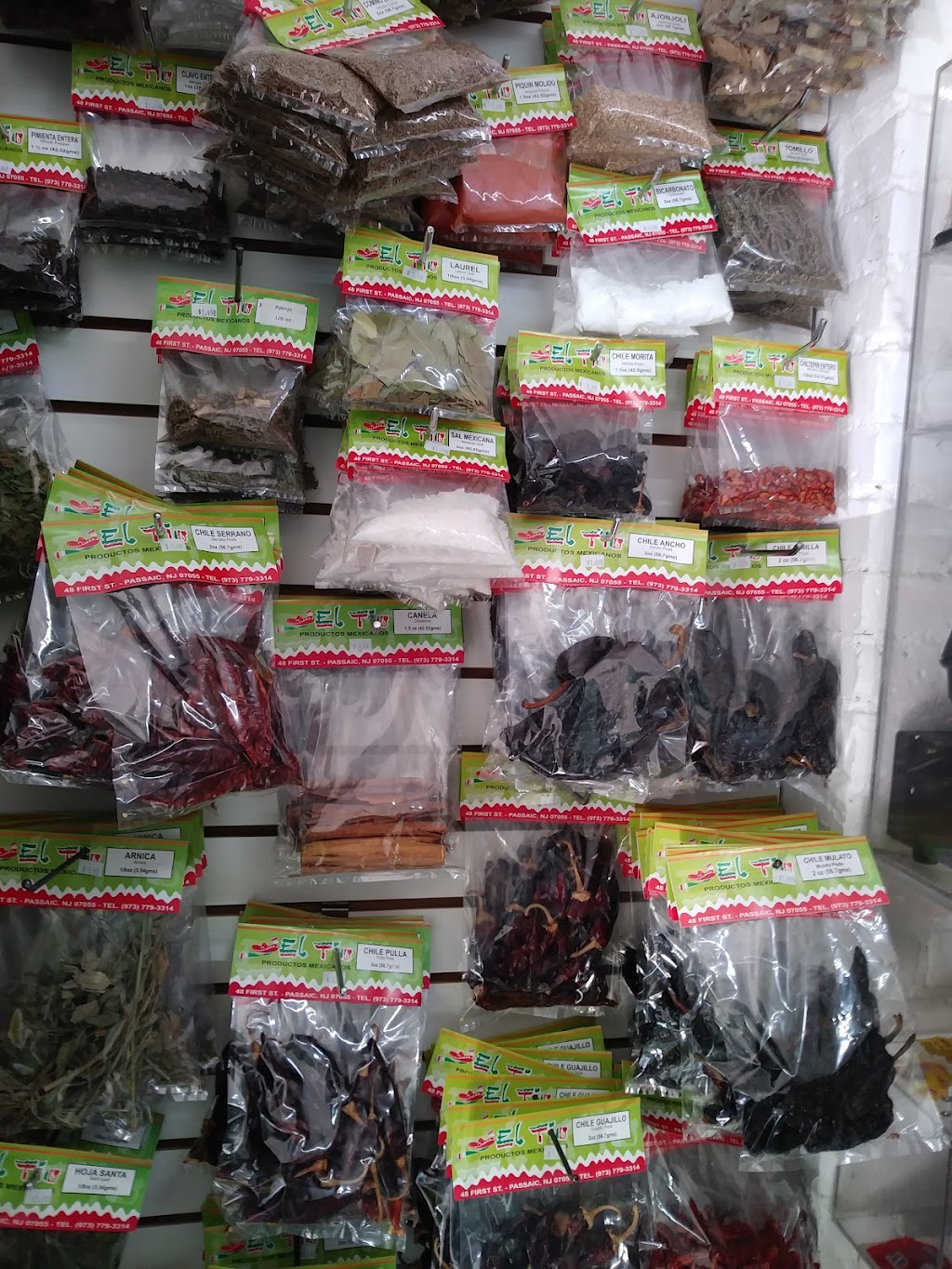 La Colonia | restaurant | 594 Morris Ave, Bronx, NY 10451, USA | 7186651289 OR +1 718-665-1289