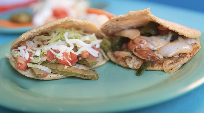 El Costeño | restaurant | 2007 S Damen Ave, Chicago, IL 60608, USA | 3127540131 OR +1 312-754-0131