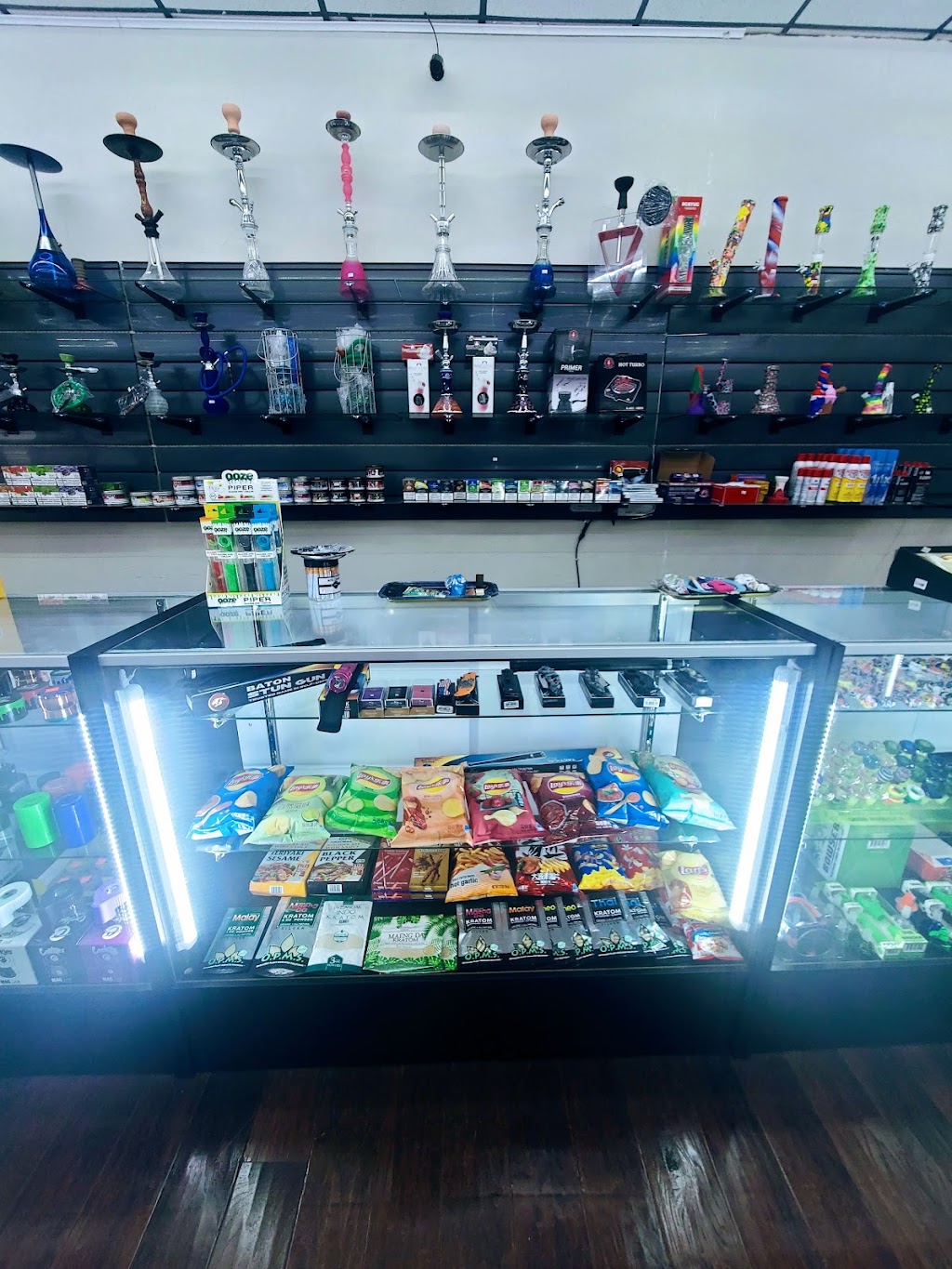 Tobacco and hookah smoke shop | meal takeaway | 607 S Main St Suite 106, Belle Glade, FL 33430, USA | 5617088615 OR +1 561-708-8615