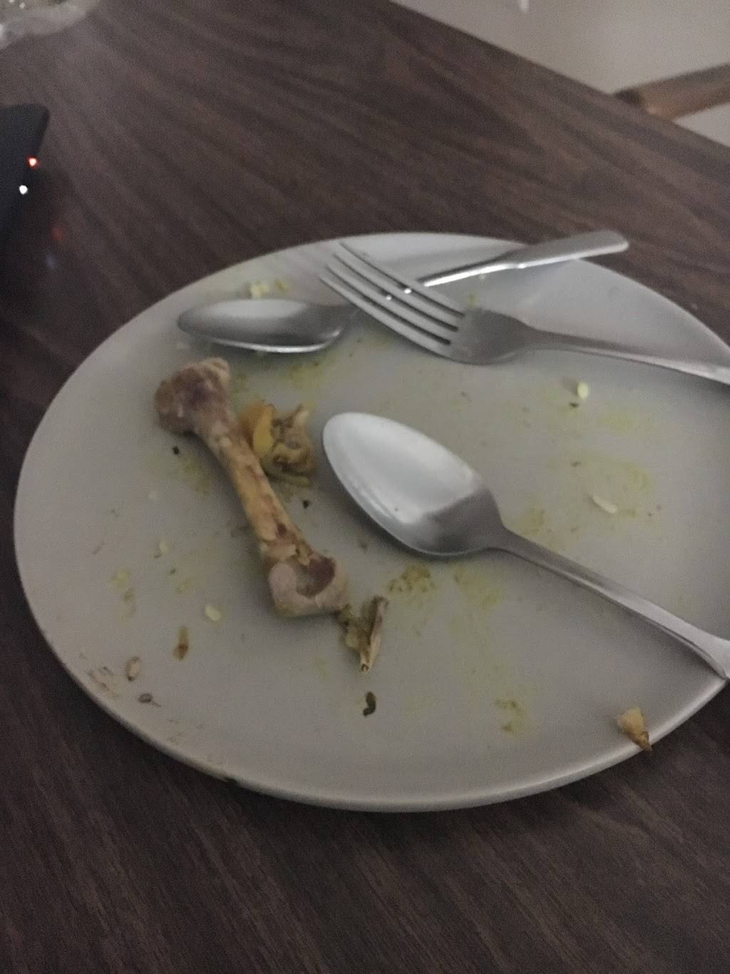 Fiyah Island Grill | restaurant | 2541, 2416 E Monument St, Baltimore, MD 21205, USA | 4106754000 OR +1 410-675-4000