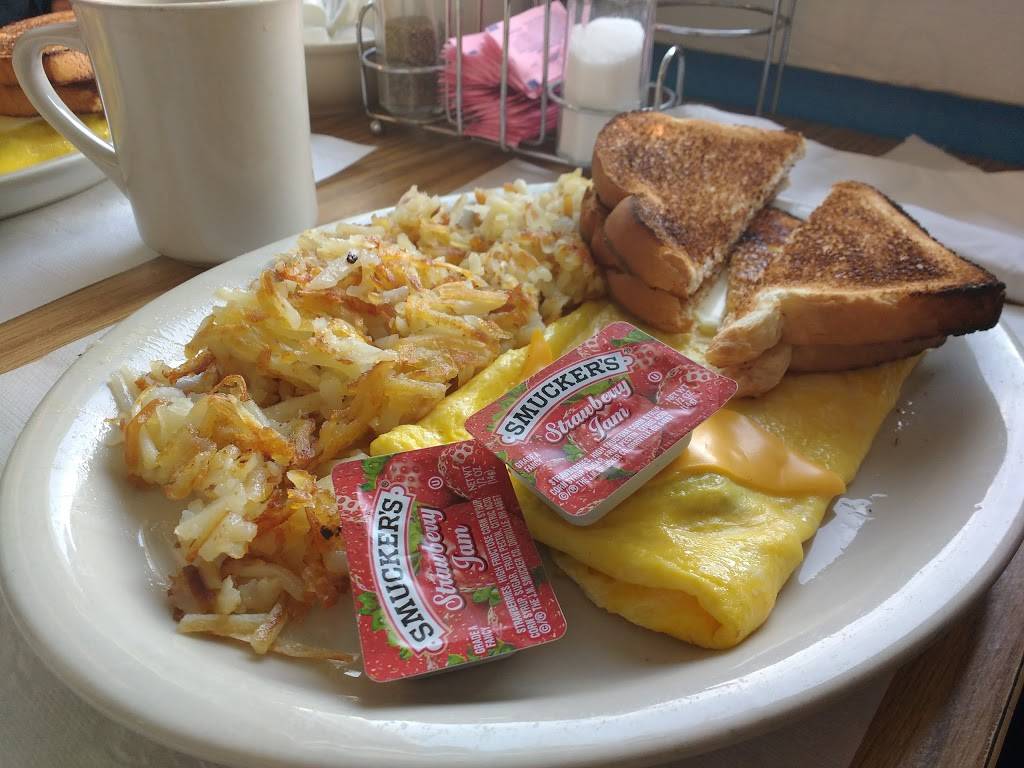 Star Diner | restaurant | 46 Cleveland Rd, Norwalk, OH 44857, USA | 4196635668 OR +1 419-663-5668