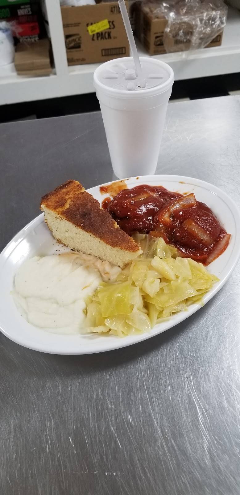 Jonnie Dogs And More | restaurant | 136 S Main St, Woodruff, SC 29388, USA | 8646709719 OR +1 864-670-9719