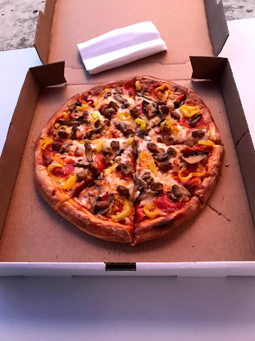 Martys Brick Oven Pizza LLC | restaurant | 90 Roger Combs Blvd Suite C, Hindman, KY 41822, USA | 6067850633 OR +1 606-785-0633