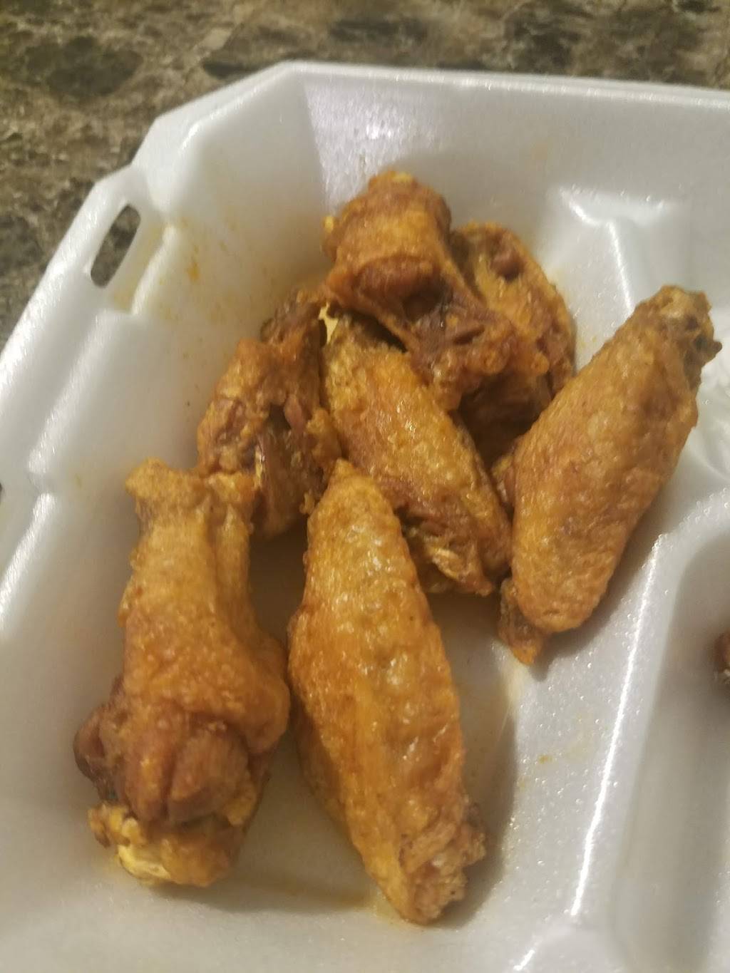 Richies Hot Wings | restaurant | 2934 US-31W, White House, TN 37188, USA | 6156722491 OR +1 615-672-2491