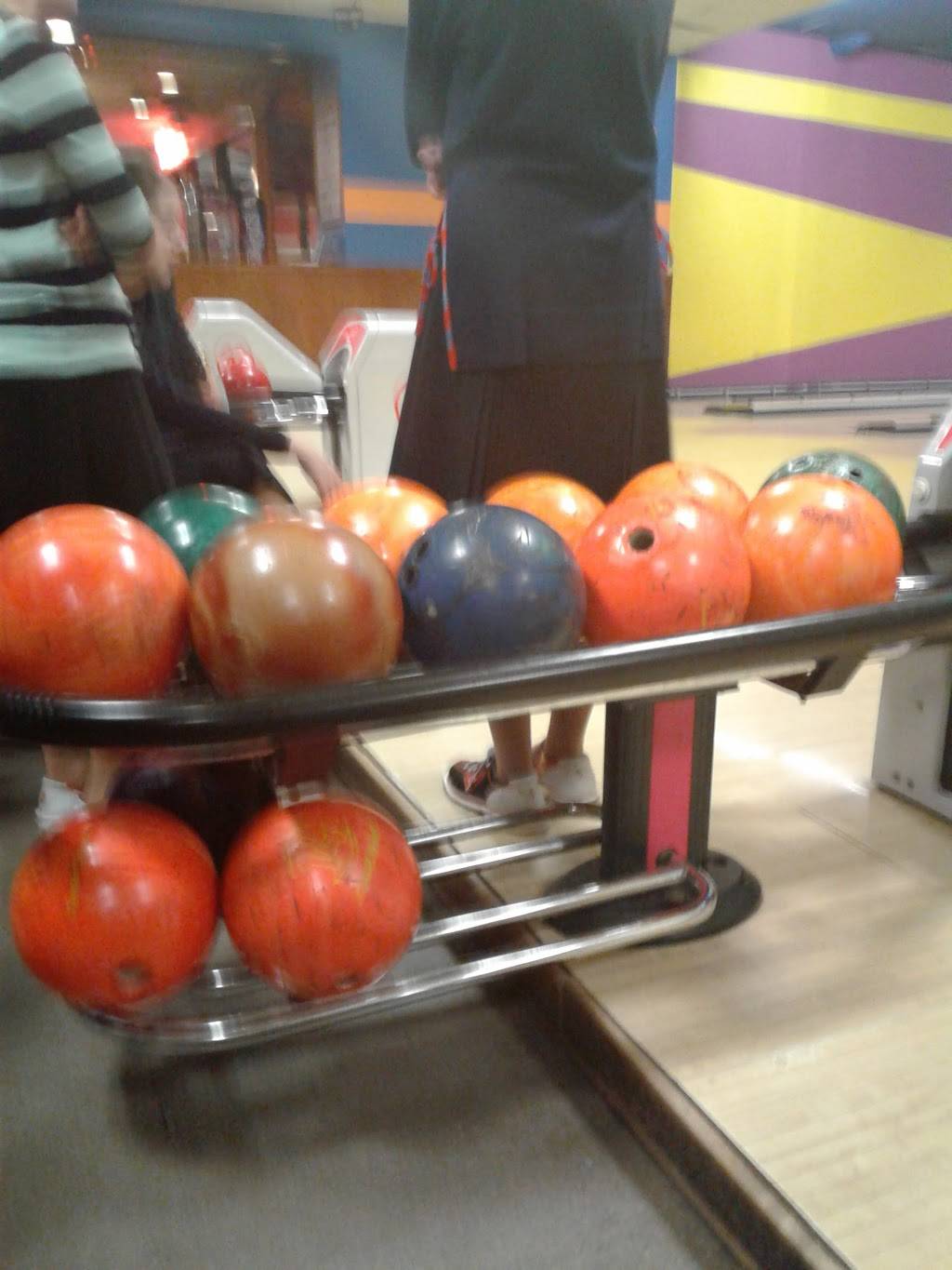 Melody Lanes NY | meal takeaway | 461 37th St, Brooklyn, NY 11232, USA | 7188322695 OR +1 718-832-2695