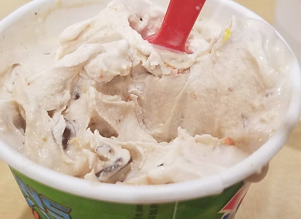 Dairy Queen Grill & Chill | restaurant | 25 S German Church Rd, Cumberland, IN 46229, USA | 3178941111 OR +1 317-894-1111