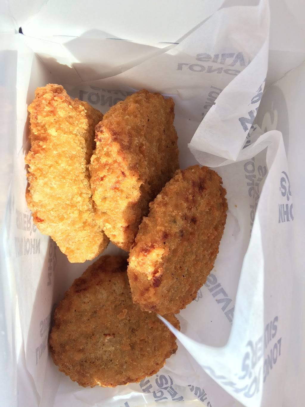 Long John Silvers | restaurant | 116 E Broadway St, Newport, TN 37821, USA | 4236232212 OR +1 423-623-2212