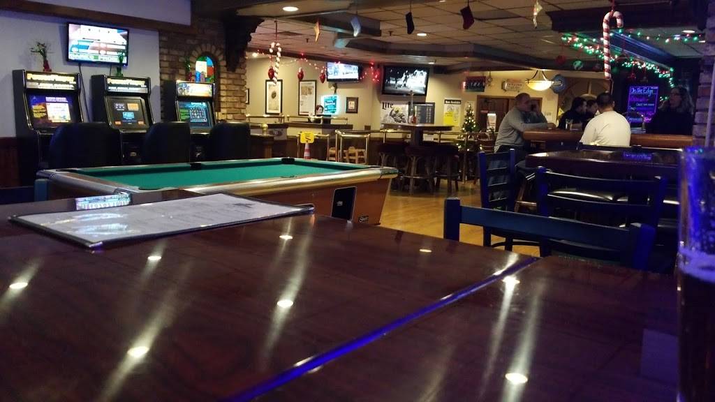 On The Edge Bar & Grill | restaurant | 6815 W Edgerton Ave, Greenfield, WI 53220, USA | 4144216244 OR +1 414-421-6244