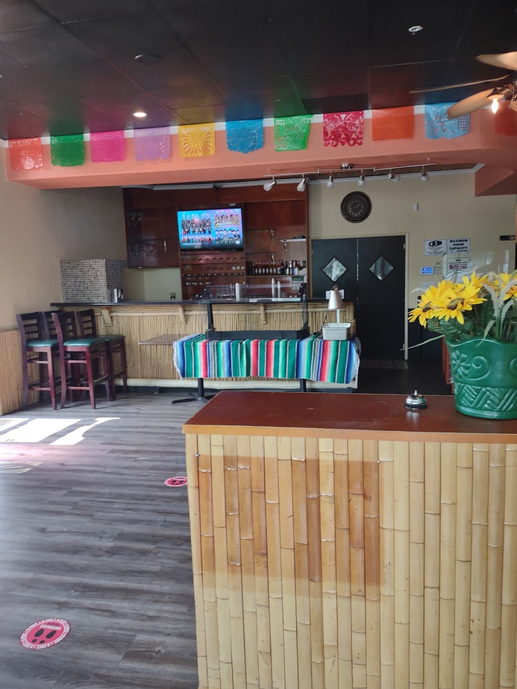 Catalinas Kitchen | restaurant | 1010 Riley St, Folsom, CA 95630, USA | 9165972817 OR +1 916-597-2817