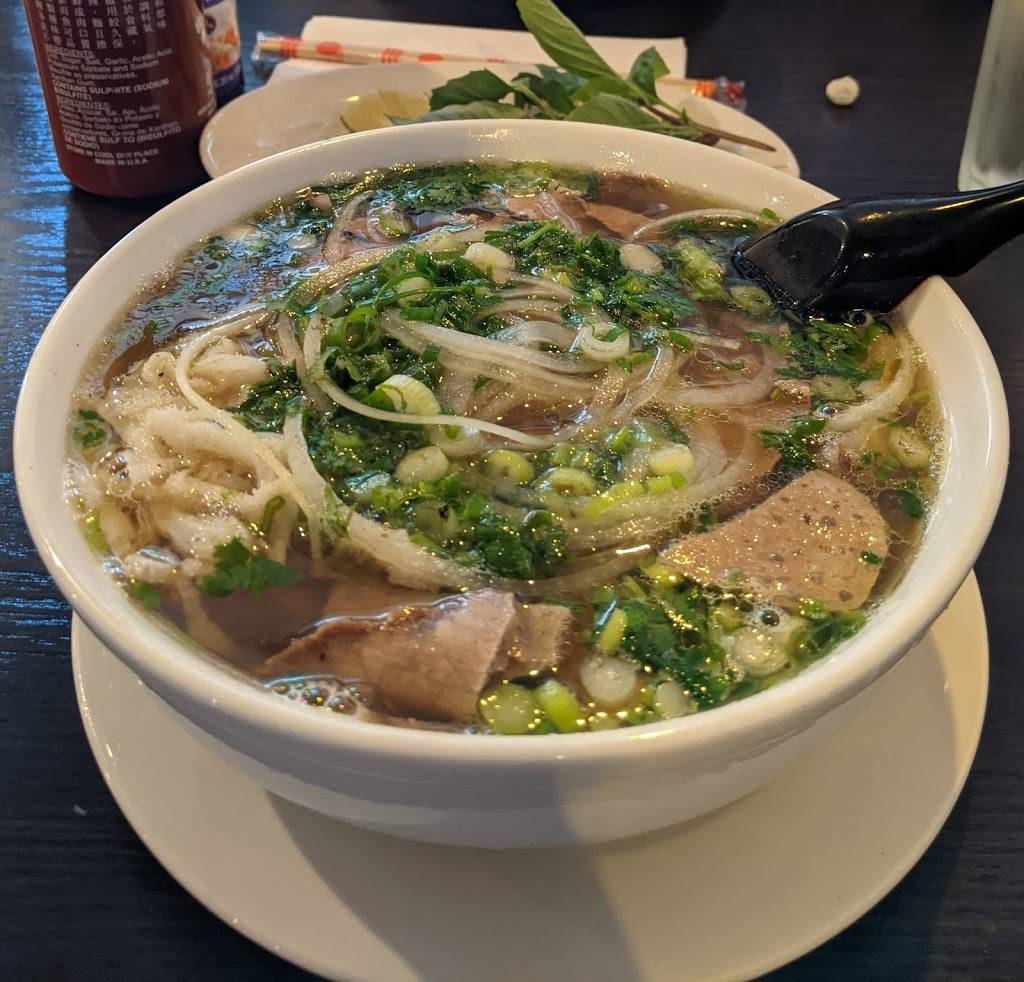 Pho Nguyen | restaurant | 2029 Lynnhaven Pkwy Suite 500, Virginia Beach, VA 23456, USA | 7575244040 OR +1 757-524-4040