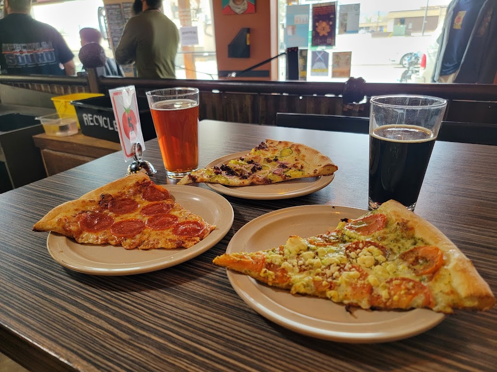 Hot Tomato Pizza | restaurant | 124 N Mulberry St, Fruita, CO 81521, USA | 9708581117 OR +1 970-858-1117