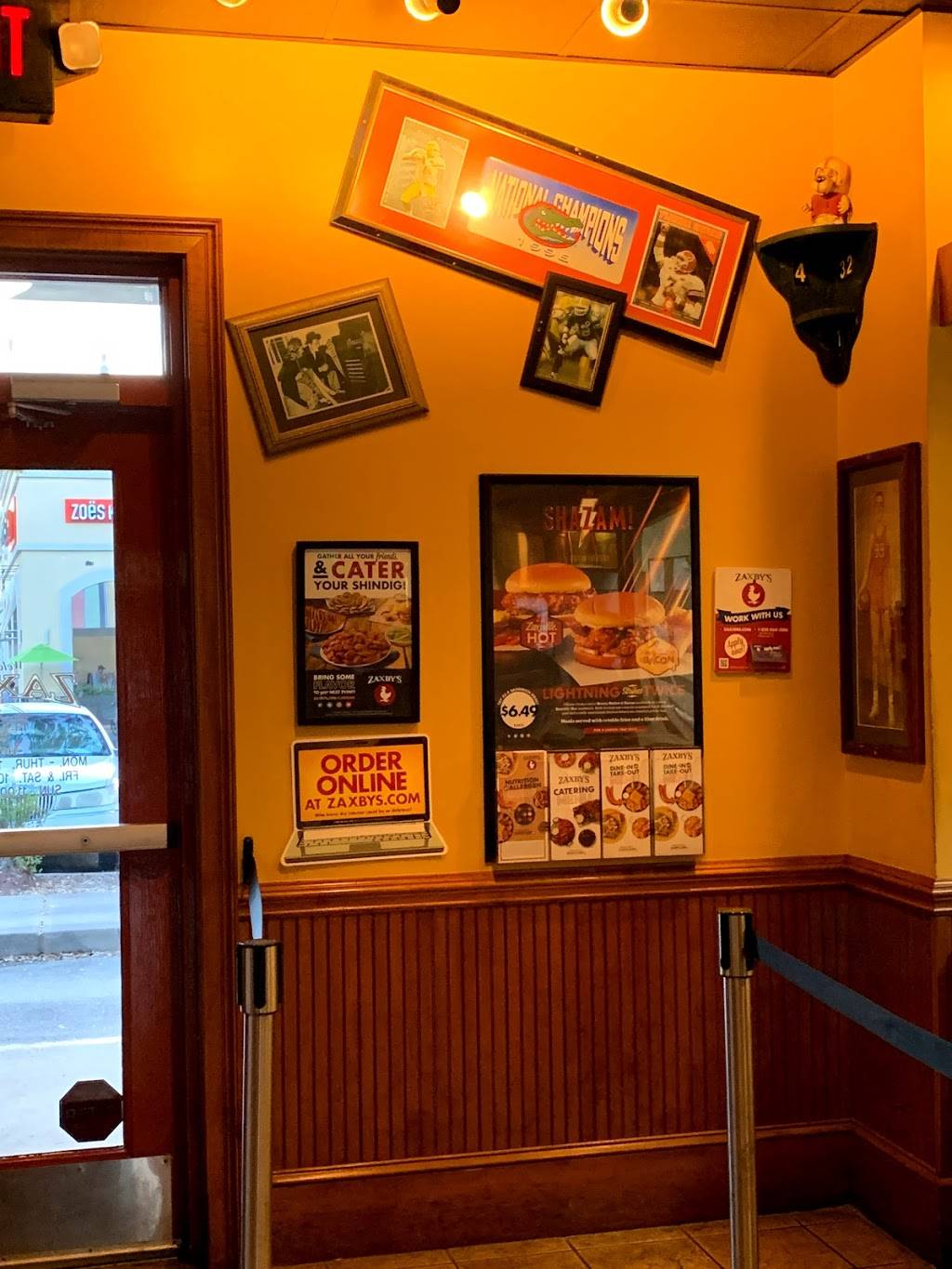 Zaxbys Chicken Fingers & Buffalo Wings | restaurant | 3710 SW Archer Rd, Gainesville, FL 32608, USA | 3523380555 OR +1 352-338-0555