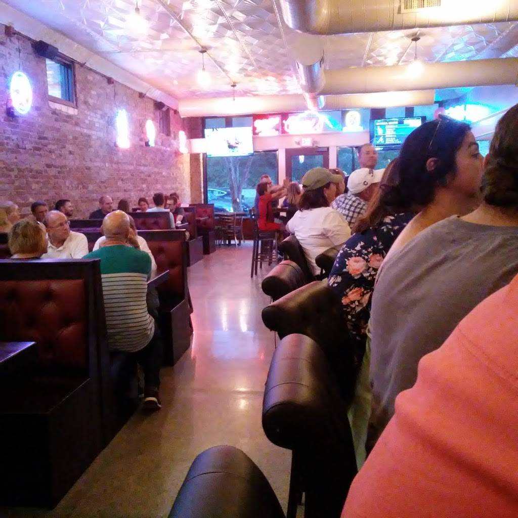 Hillcrest Tavern.St Mathews | restaurant | 3212 Frankfort Ave, Louisville, KY 40206, USA | 5022906917 OR +1 502-290-6917