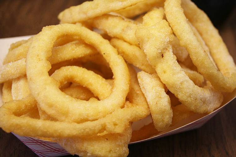 Town House Pizza & Roast Beef | meal delivery | 300 Eliot St, Ledgemer, Ashland, MA 01721, USA | 5088813010 OR +1 508-881-3010