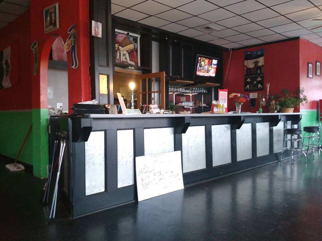 Victor’s Mexican Restaurant | restaurant | 602 US-69, Huxley, IA 50124, USA | 5155974639 OR +1 515-597-4639