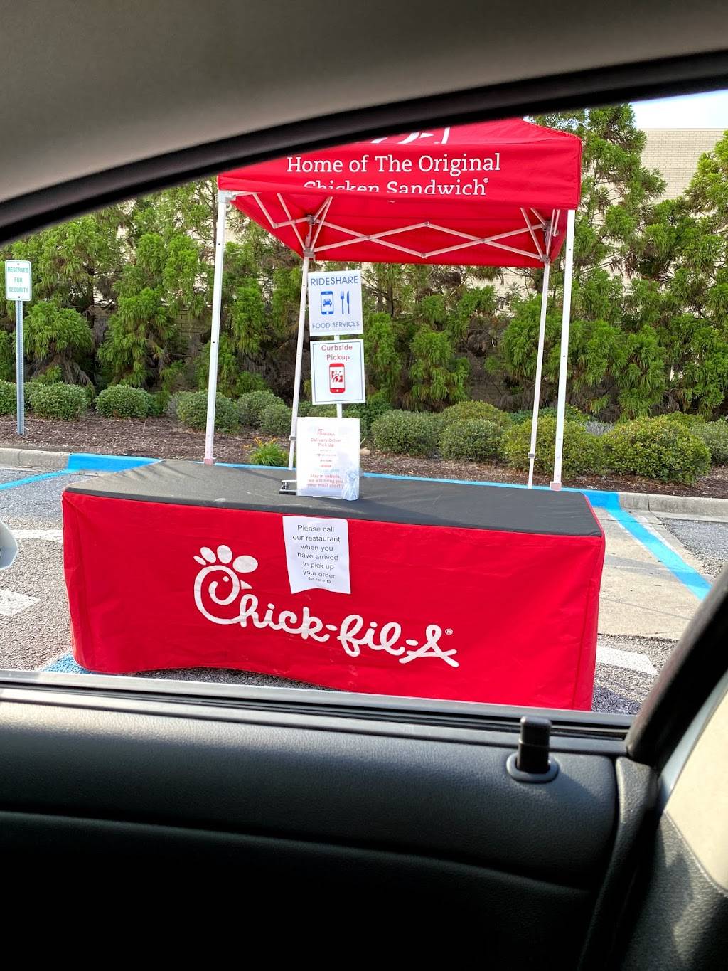 Chick-fil-A | restaurant | 6401 Bluebonnet Blvd Ste FC-10, Baton Rouge, LA 70836, USA | 2257570165 OR +1 225-757-0165