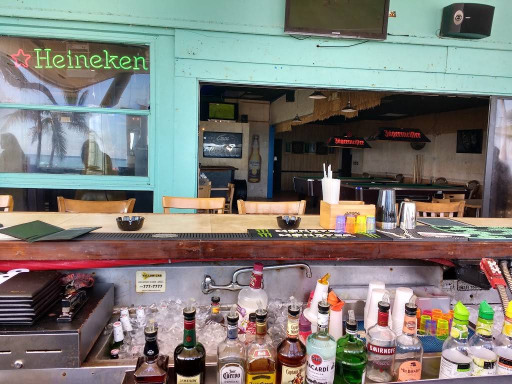 Logans Beach Bar | restaurant | 200 N Broadwalk, Hollywood, FL 33019, USA | 9549227057 OR +1 954-922-7057
