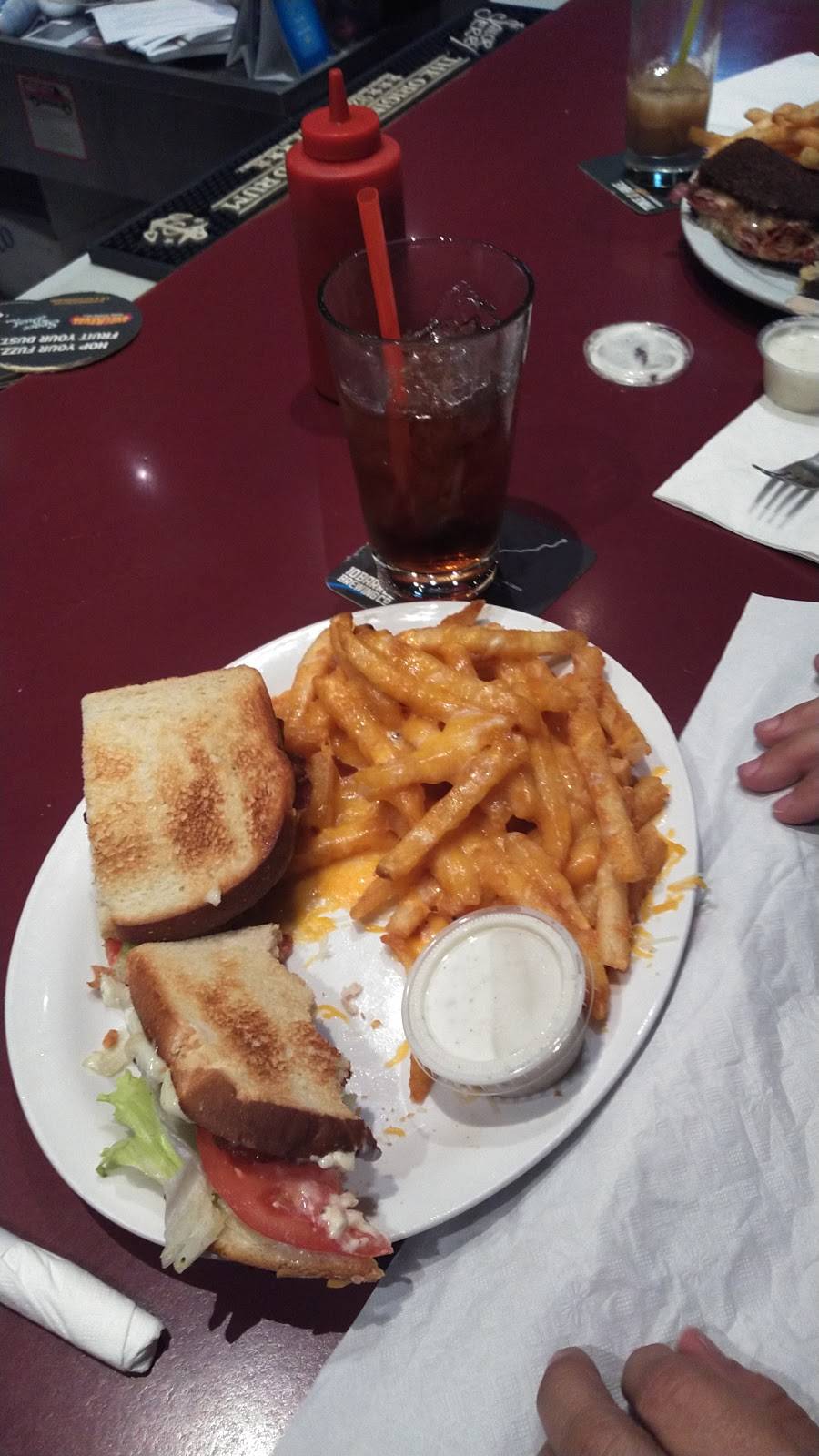 Dannys Midway Pub & Grill | restaurant | 14824 Smokey Point Blvd, Marysville, WA 98271, USA | 3606592248 OR +1 360-659-2248