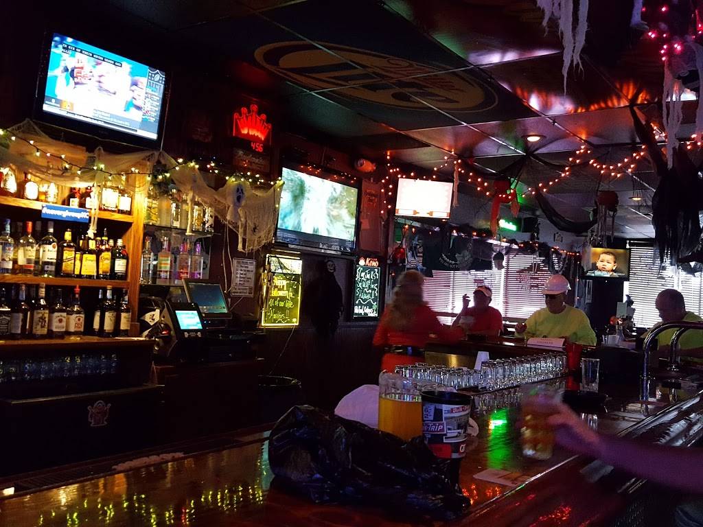 Firehouse Bar | restaurant | 1222 NW Woods Chapel Rd, Blue Springs, MO 64015, USA | 8162203735 OR +1 816-220-3735