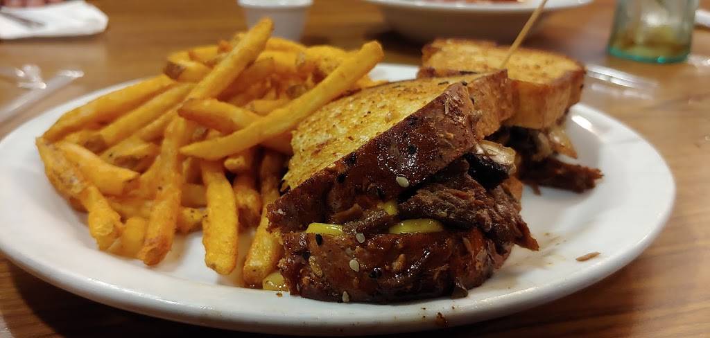 Dennys | restaurant | 103 Elwood Davis Rd, Syracuse, NY 13212, USA | 3154515347 OR +1 315-451-5347