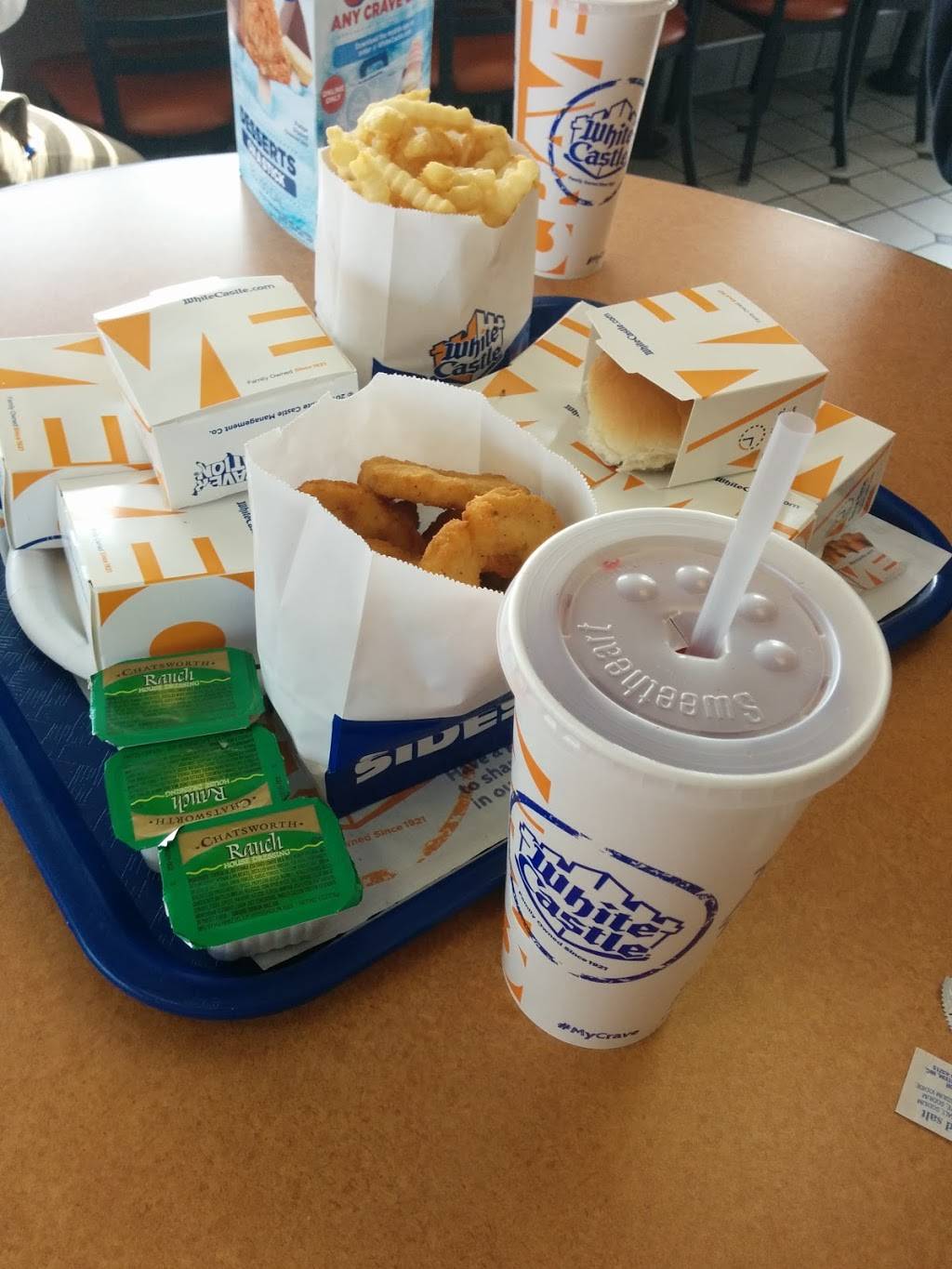 White Castle | restaurant | 5590 Dixie Hwy, Fairfield, OH 45014, USA | 8008432728 OR +1 800-843-2728