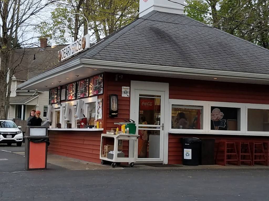 Deary Brothers Mikes Stand | restaurant | 12 Intervale St, Putnam, CT 06260, USA | 8609281191 OR +1 860-928-1191