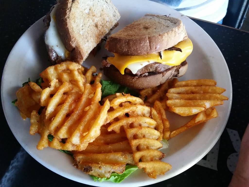 Pats Irish Pub | restaurant | 12634 IN-23, Granger, IN 46530, USA | 5744046085 OR +1 574-404-6085