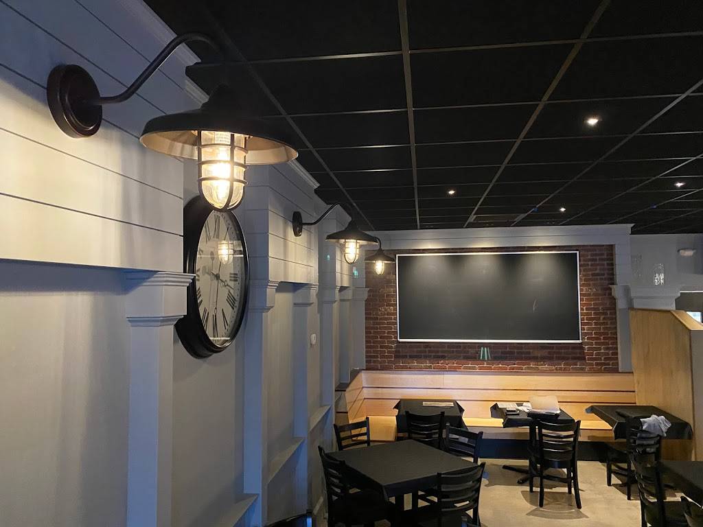 JPs Bistro | restaurant | 204 US-1, Falmouth, ME 04105, USA | 2075360953 OR +1 207-536-0953