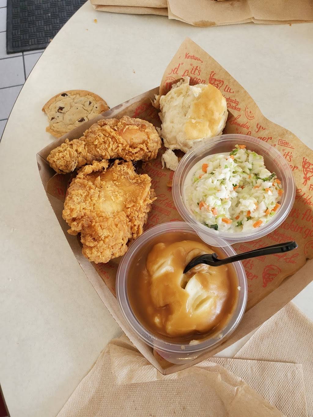 KFC | restaurant | 130 Hwy 1 W, Iowa City, IA 52246, USA | 3193516180 OR +1 319-351-6180