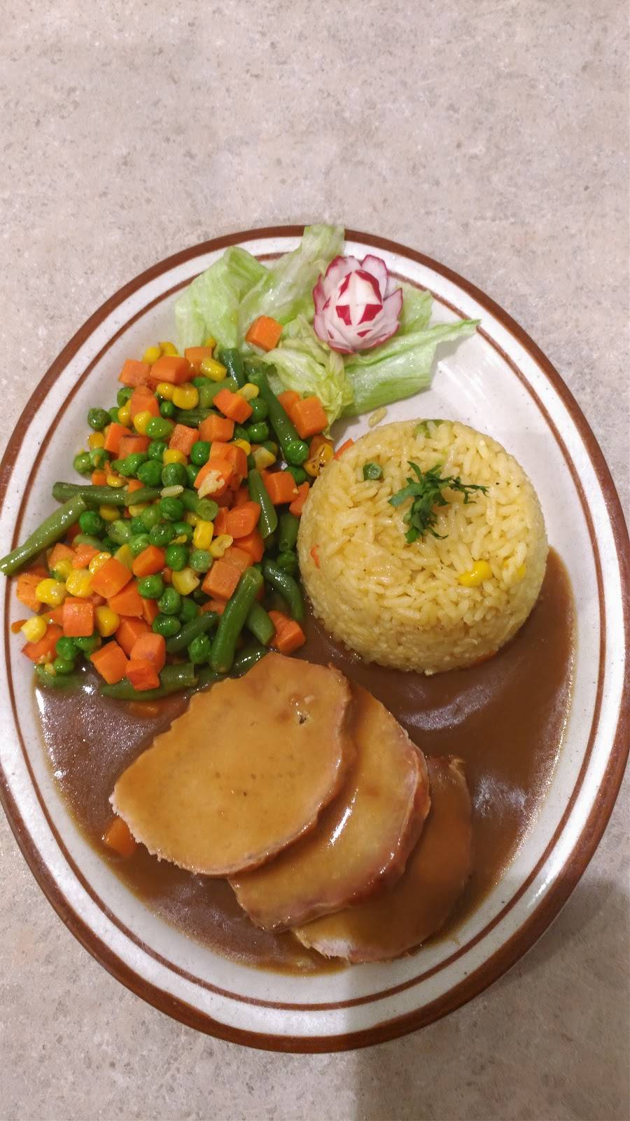 Hannas Diner & Deli Shoppe | restaurant | 186 Main St, Indian Orchard, MA 01151, United States | 4133424367 OR +1 413-342-4367