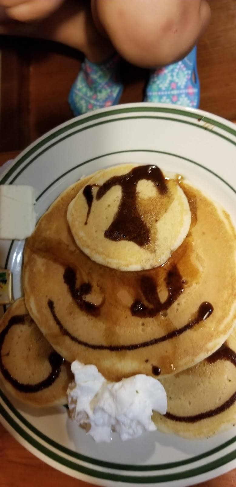 Flapjacks Pancake Cabin | restaurant | 146 Parkway, Gatlinburg, TN 37738, USA | 8654366473 OR +1 865-436-6473