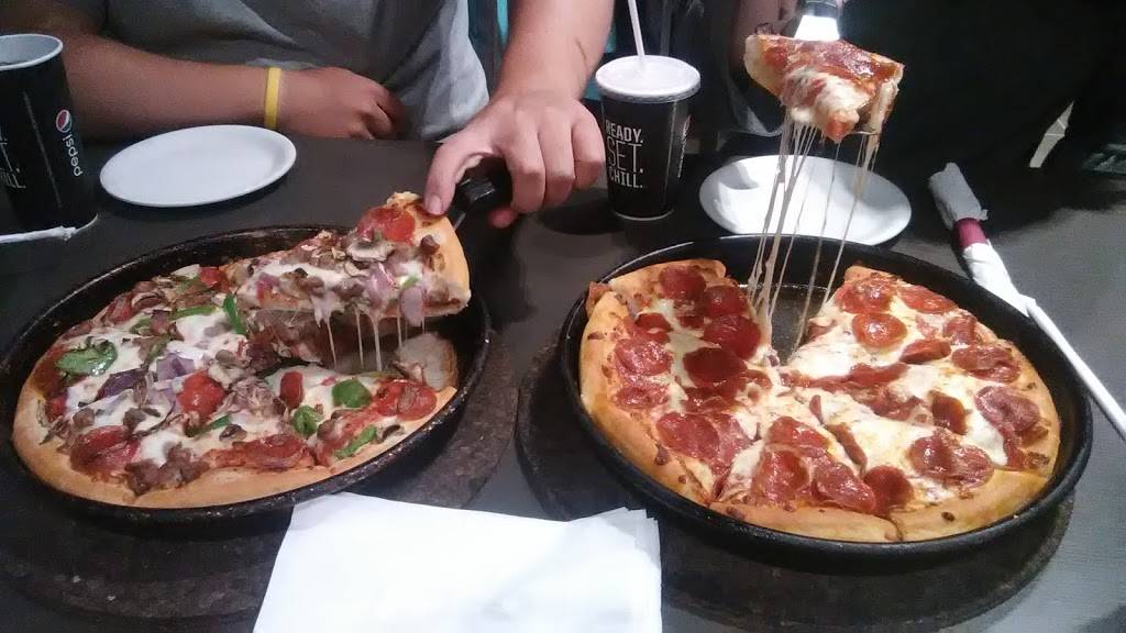 Pizza Hut | meal takeaway | 1502 Western Blvd, Tarboro, NC 27886, USA | 2528231921 OR +1 252-823-1921