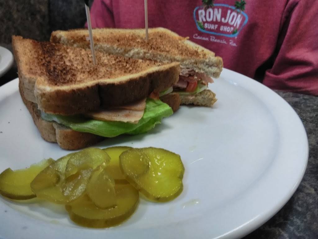 Jerrys Coney Island | restaurant | 5744 Highland Rd, Waterford Twp, MI 48327, USA | 2486733345 OR +1 248-673-3345