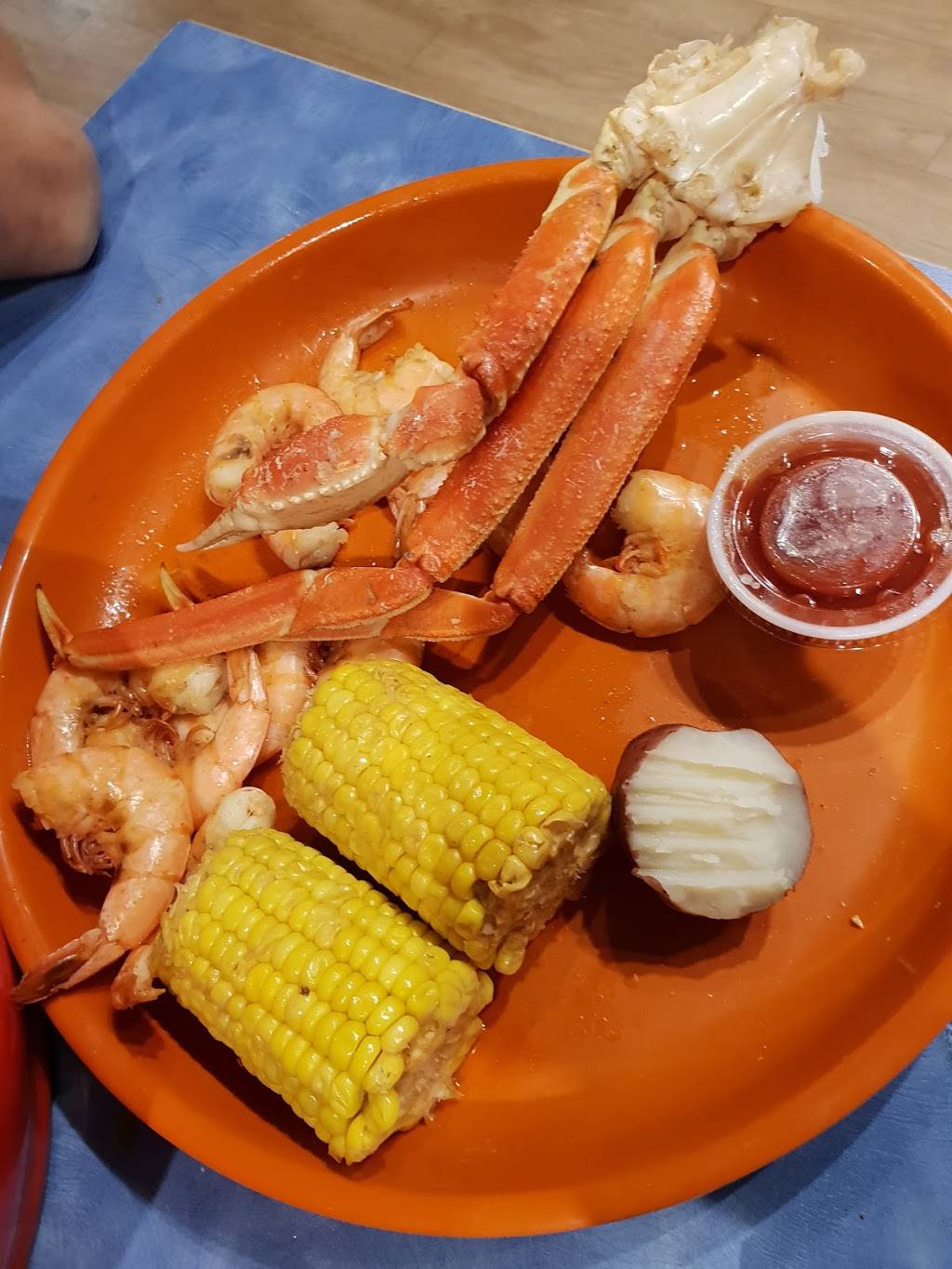 Kim Seafood & Po-Boy Shreveport | restaurant | 4456 Youree Dr, Shreveport, LA 71105, USA | 3188662448 OR +1 318-866-2448