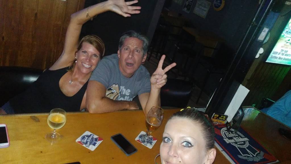 Dons Irish Pub | restaurant | 3719, 3007 6th St S, St. Petersburg, FL 33705, USA | 7272019747 OR +1 727-201-9747