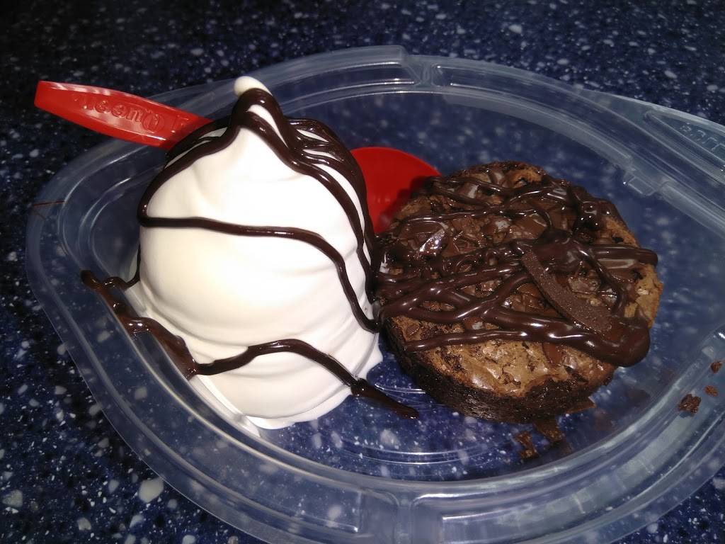 Little Caesars Pizza | meal takeaway | 33324 West 12 Mile Road, Farmington Hills, MI 48334, USA | 2485532424 OR +1 248-553-2424